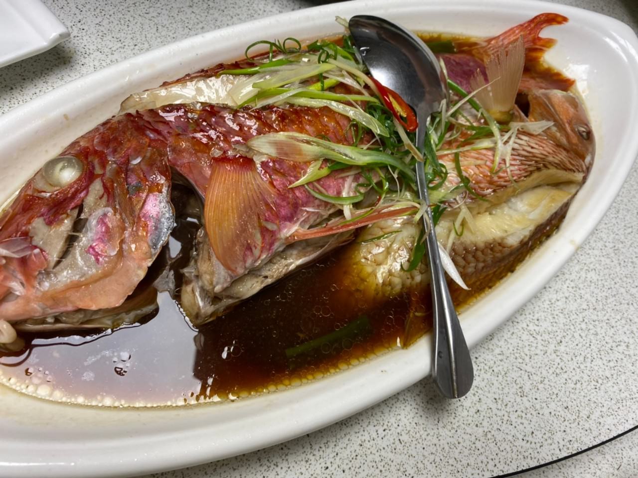 【澎湖美食】海膽控必吃!無菜單生猛海鮮,澎湖最狂「阿華漁村海鮮料理」 - 第7張圖 【澎湖美食】海膽控必吃!無菜單生猛海鮮,澎湖最狂「阿華漁村海鮮料理」